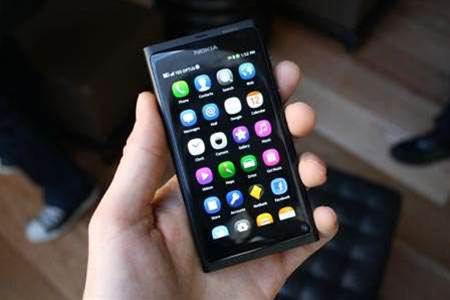 Review: Nokia N9 MeeGo smartphone