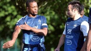 Evra earns plaudits for French team talk