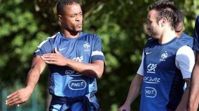 Evra earns plaudits for French team talk
