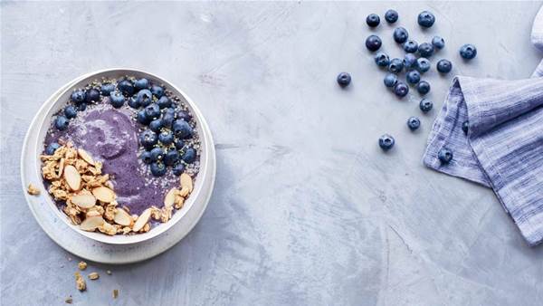 Blueberry Crumble Smoothie Recipe