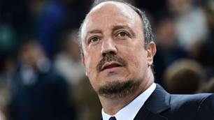 Napoli must improve, says Benitez
