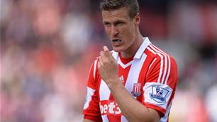 Huth may require knee surgery