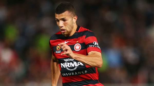 Sotirio re-signs with Wanderers