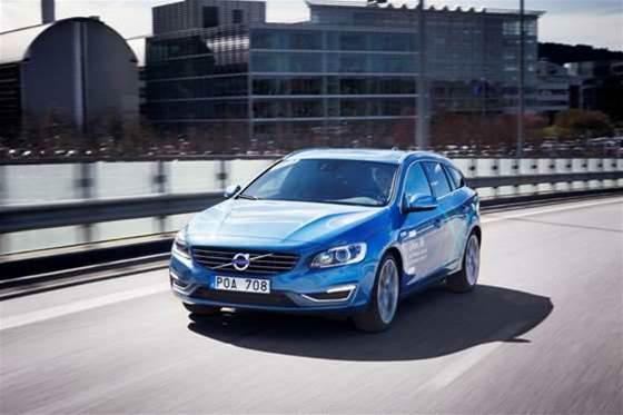 Volvo readies driverless cars for public roads