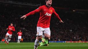 Moyes revels in historic Rooney display