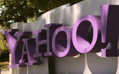 Yahoo posts flat first-quarter revenue