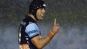 Training with the Cronulla Sharks' Michael Ennis