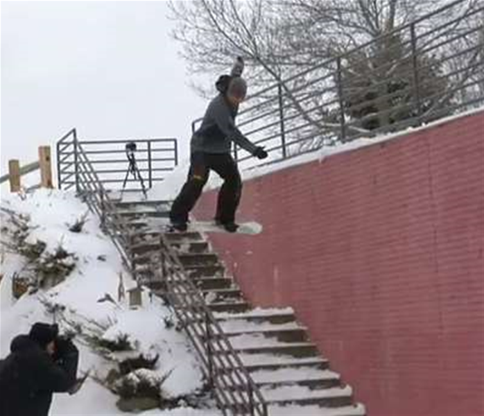Jeremy Jones Full Part: Standing Sideways Jeremy Jones Full Part: Standing Sideways
