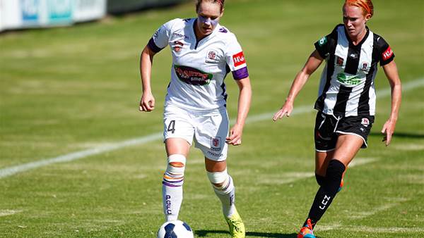 Perth Glory secure home final with 4-2 Newcastle Jets win