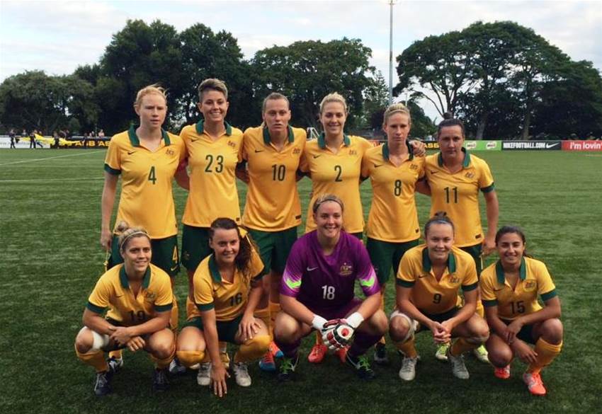 Australia hold out fast finishing New Zealand for 3-2 win