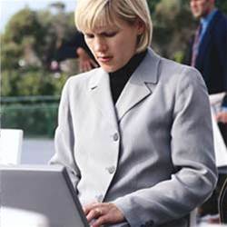 IT managers fret over mobile workers