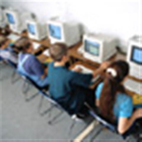 Au Domain calls for internet projects