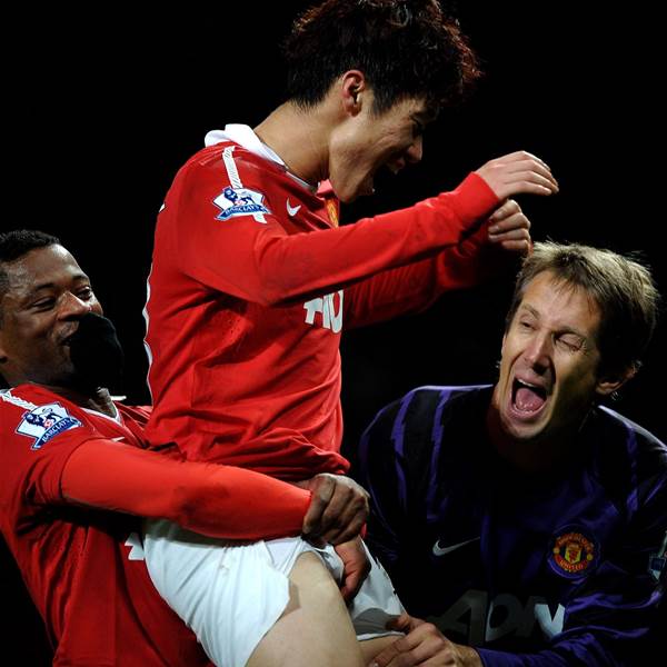 EPL Wrap: Park Rescues Red Devils EPL Wrap: Park Rescues Red Devils