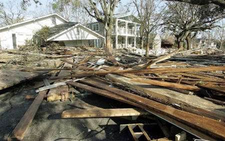Phone networks struggle in Katrina's wake