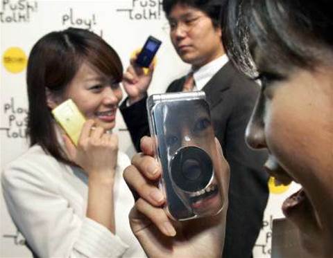 DoCoMo unveils walkie-talkie phones