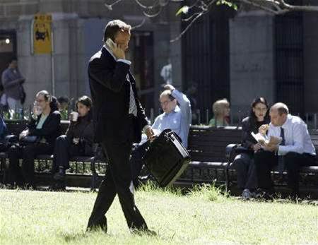Some Australians hung up on mobiles - survey