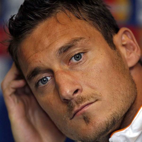 Totti Calls for Calm Totti Calls for Calm