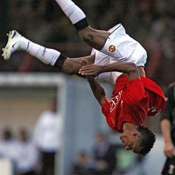 Give Nani Time To Settle - Evra Give Nani Time To Settle - Evra