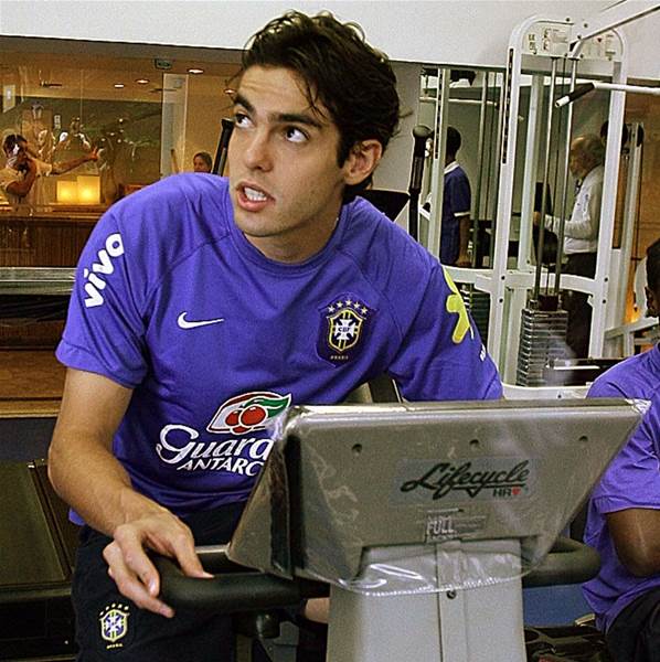 Chelsea Bid for Kaka Denied Chelsea Bid for Kaka Denied