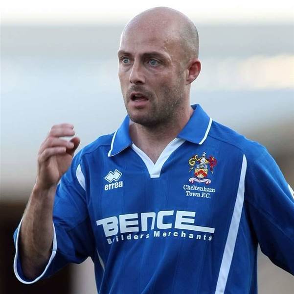 Wright Snubs Oz To Stay In UK Wright Snubs Oz To Stay In UK