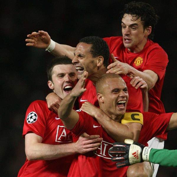 Ferguson Hails Scholes Winner Ferguson Hails Scholes Winner