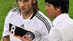 Frings Fit to Face Spain