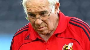 Aragones Demands Spanish Victory