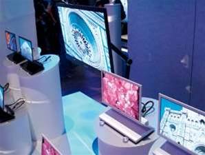 Crackle takes a pop at online video