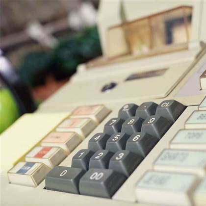 Scammers dial up Western Union attack