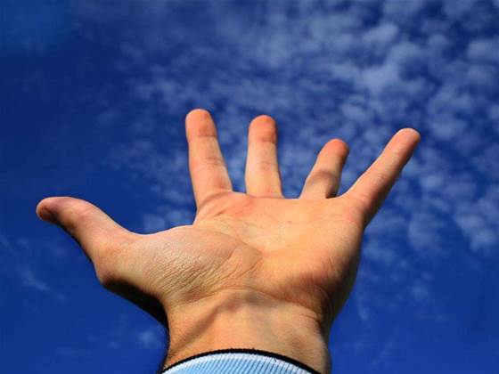 NTT tackles the cloud with $3.6b DiData bid