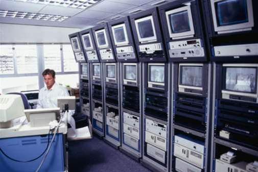 Report urges electronic health records by 2012
