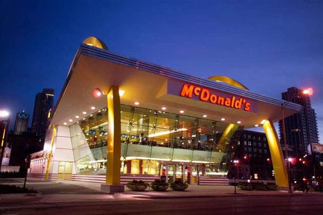 CeBIT09: McDonalds' free wifi users soak up seating