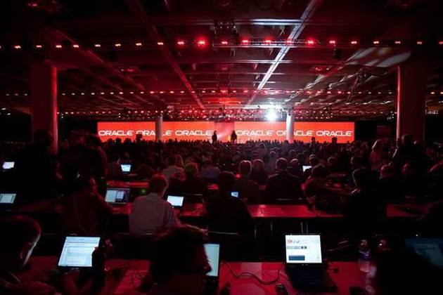 Oracle releases monster "private cloud" box