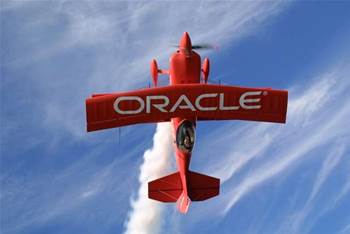 Ex-HP's Hurd considers Oracle touchdown: report