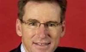 Telstra split bill 'one vote short'