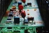 Scientists show off world's fastest transistor
