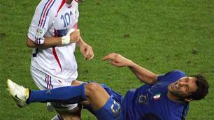 20 Reasons Why We Love The World Cup - Moments of Madness