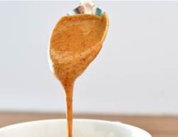 7 Clean, 5-Ingredient Sauces That Are Perfect Alternatives To Tomato Sauce