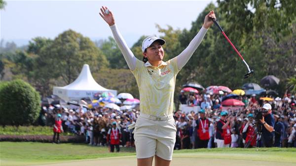 Jeeno Thitikul home-country win with mother at Siam Country Club - Golf Australia Magazine
