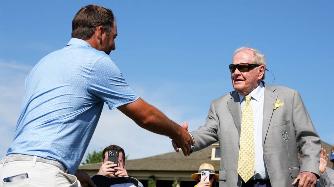 Caption this & WIN a dozen Callaway Chrome Tour balls