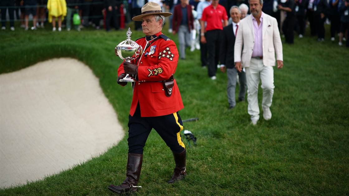 Caption this & WIN a dozen Callaway Chrome Tour balls