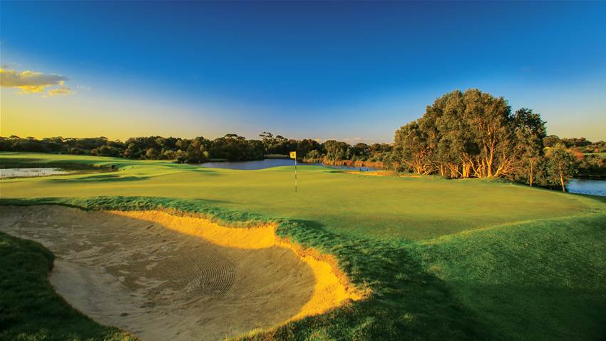 Review: The Lakes Golf Club Review: The Lakes Golf Club