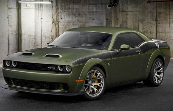 Report: Dodge to keep V8 muscle cars alive