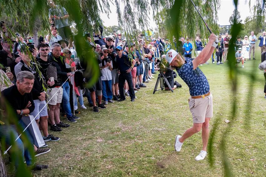 Ripper: Aussies in touch after entertaining day one at LIV Adelaide Ripper: Aussies in touch after entertaining day one at LIV Adelaide