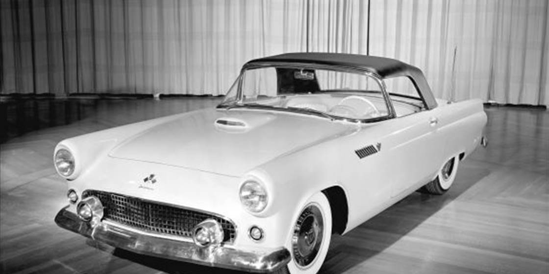 Ford plotting retro-themed Chevy Corvette rival: Report