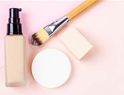 10 Makeup Tricks That Hide Wrinkles