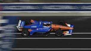Dixon triumphs in Toronto Indy