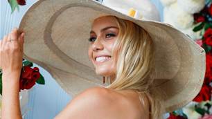 Melbourne Cup celebrity pic special