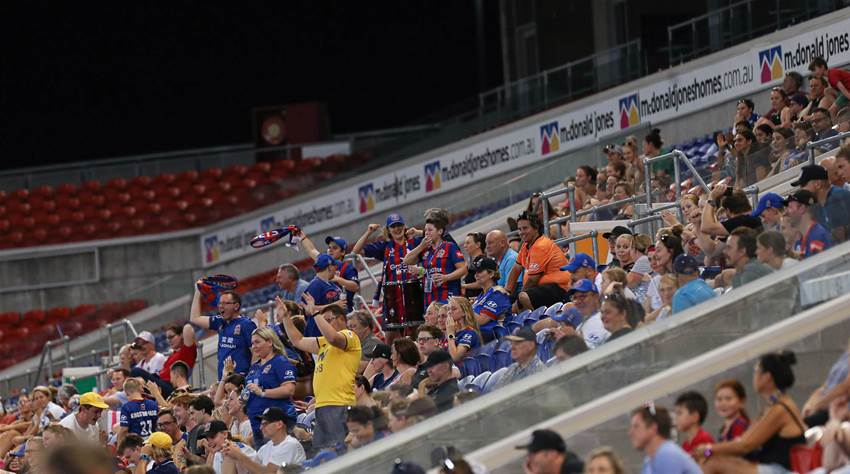 Awesome Sideline Gallery: Newcastle Jets v Perth Glory