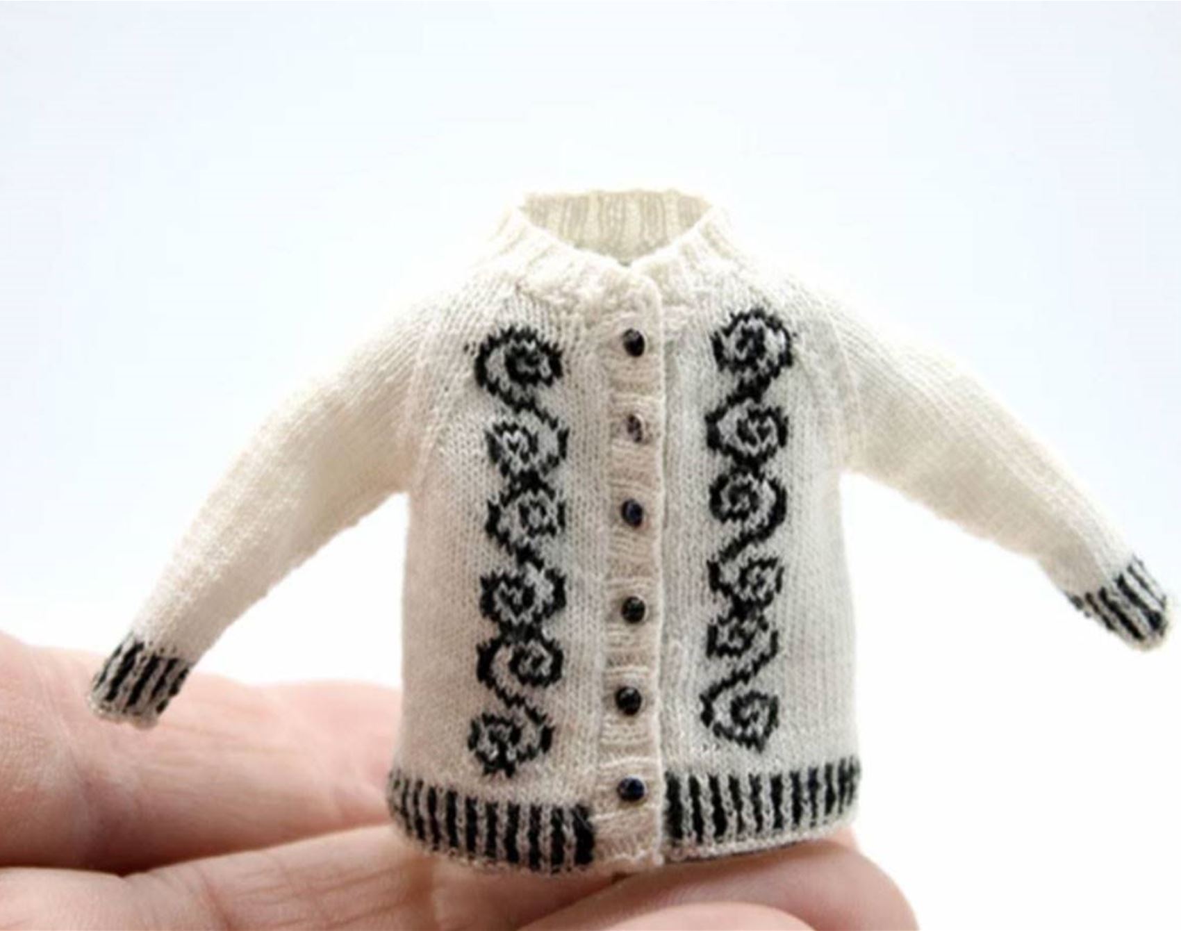 althea crome's teeny-tiny knitted jumpers
